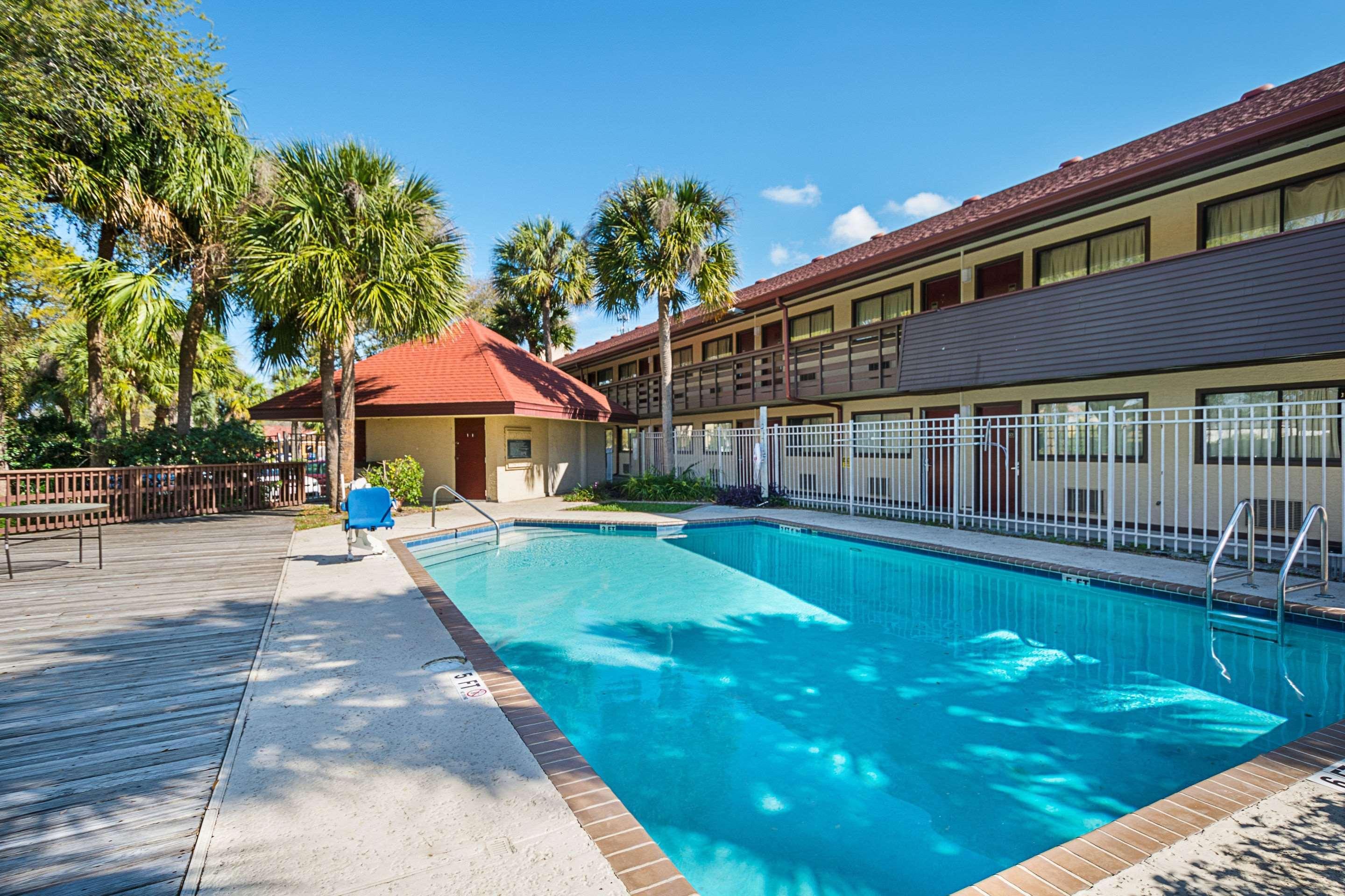 Bay Inn On Busch Tampa Exteriér fotografie