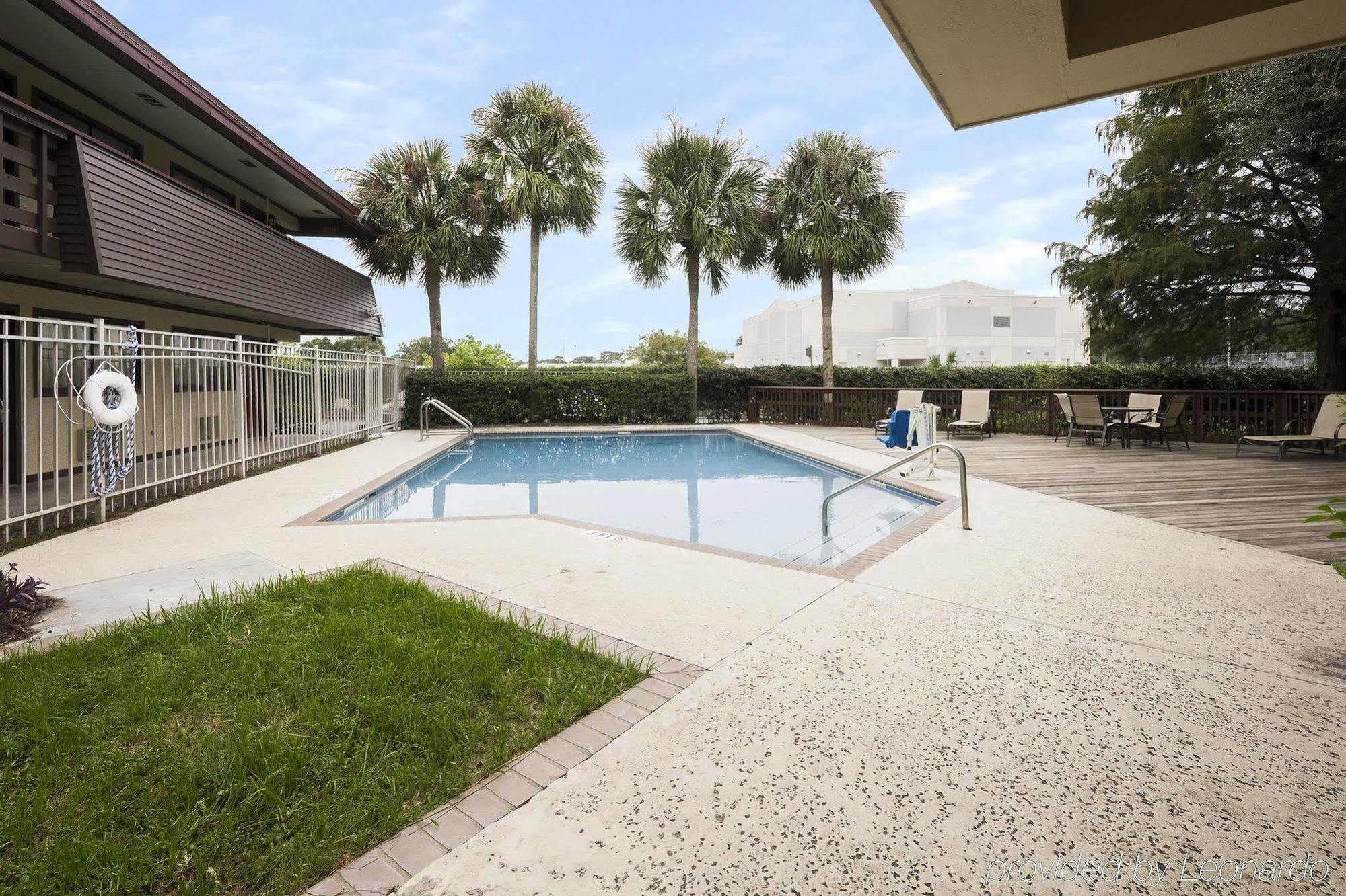 Bay Inn On Busch Tampa Exteriér fotografie